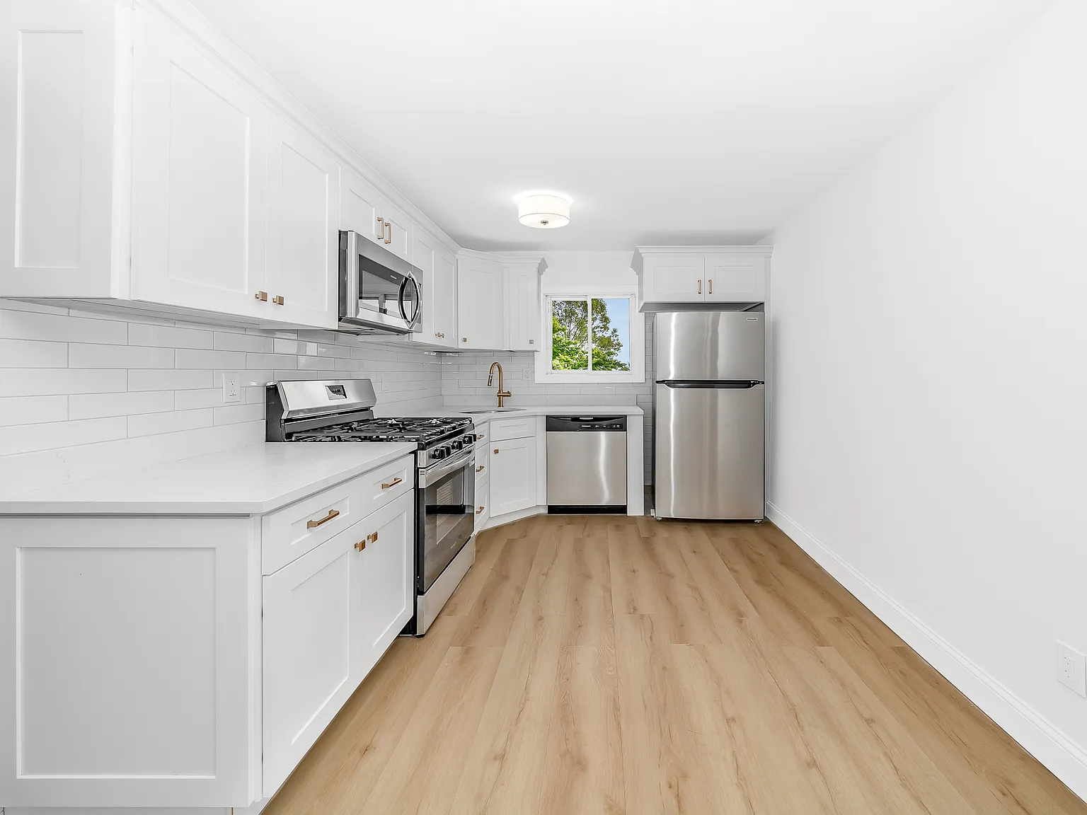 2 bed, 1200 sqft, $3,150 — Photo 4