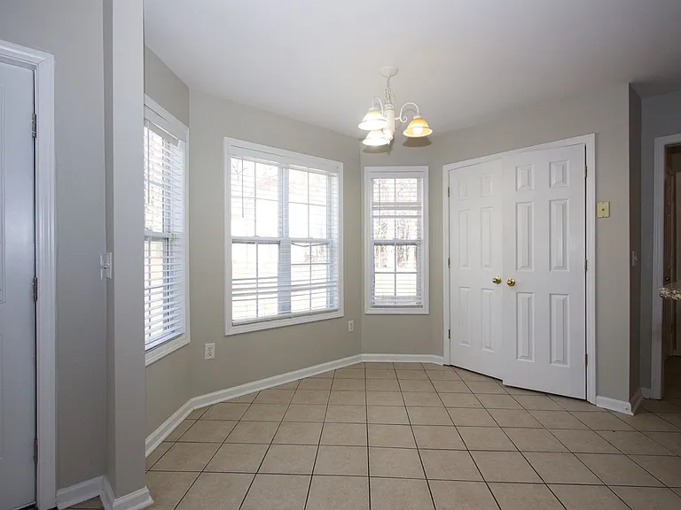 585 Chapel Walk Ln — Photo 13