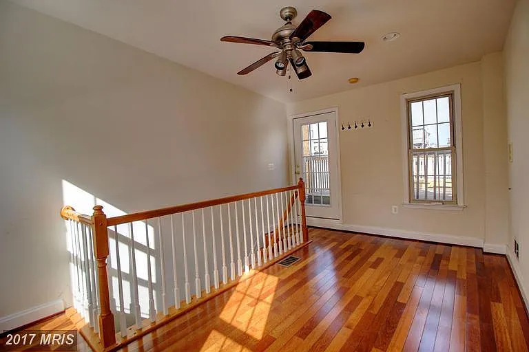 1419 Olive St — Photo 22