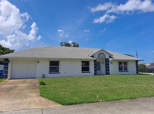 1904 S Riverside Dr, Edgewater, FL 32141