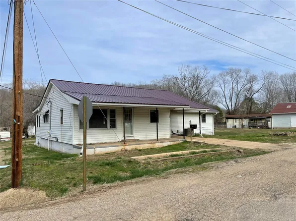 702 E Daniels St, Piedmont, MO 63957