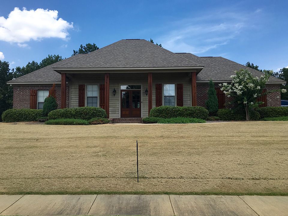 1st image of 124 Cedar Green Dr