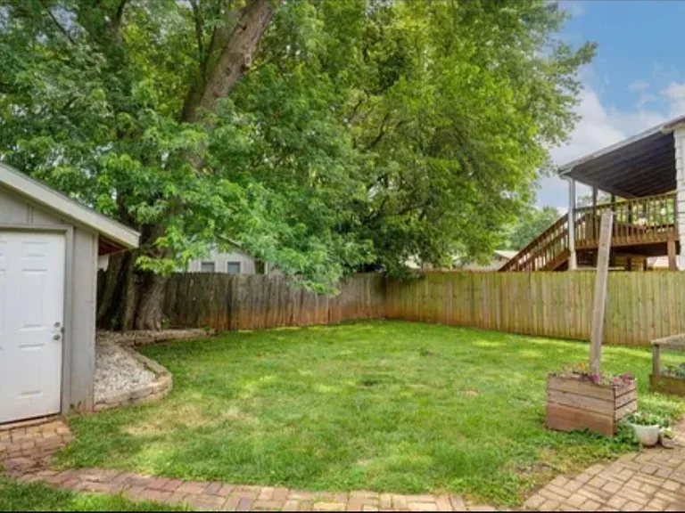 1210 S Jefferson Ave — Photo 40