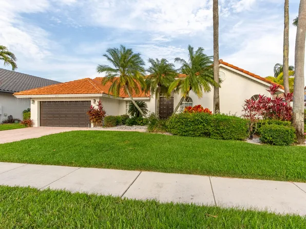 6155 Golf Villas Drive, Boynton Beach, FL 33437