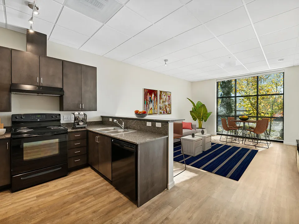 Maddox Apartments