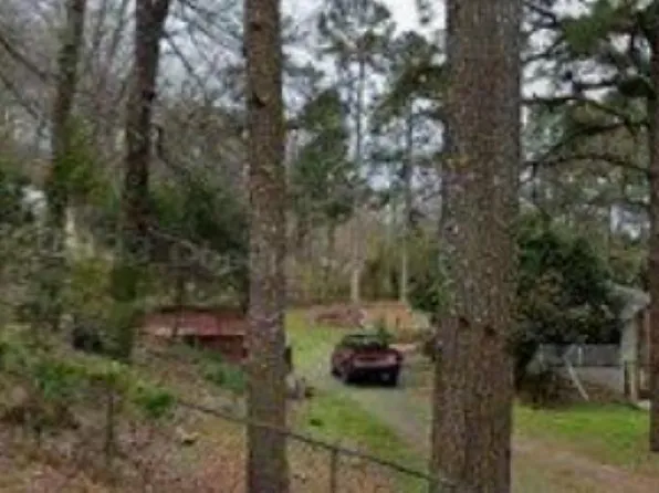 602 Mountain View Rd, Anniston, AL 36201