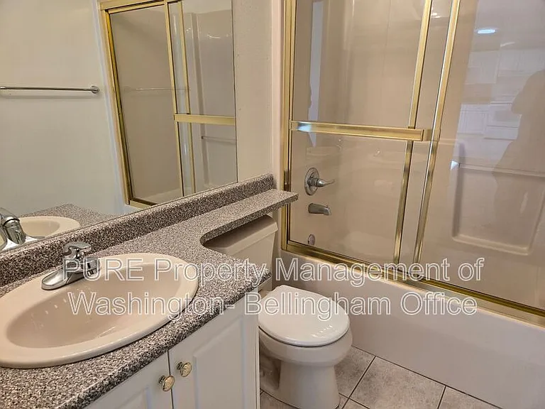 3013 Pacific St — Photo 15
