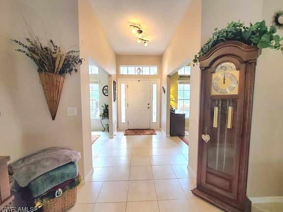 4th image of 1392 Mosaic St