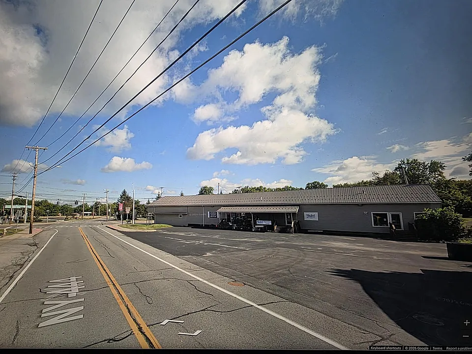 2 E Main St #2