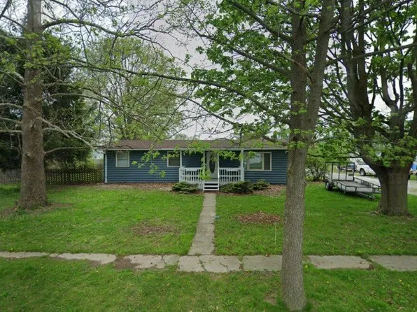 318 S Penn St, Fairmount, IN 46928