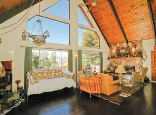 501 Rainier Rd, Lake Arrowhead, CA 92352