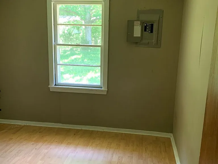 22570 Harlan Ln — Photo 5