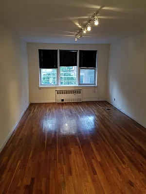 Rented by Sky Management | media 26