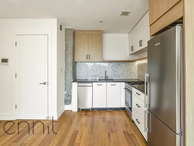 676 New York Ave #2A — Photo 5