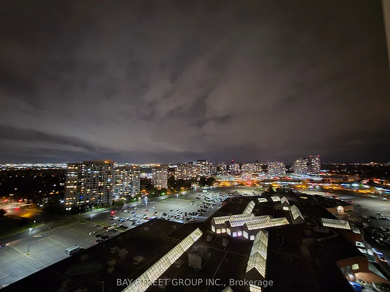 50 Upper Mall Way #1806B — Photo 9