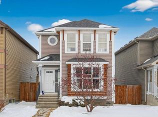 221 S Autumn Grn SE, Calgary, AB T3M 0P4