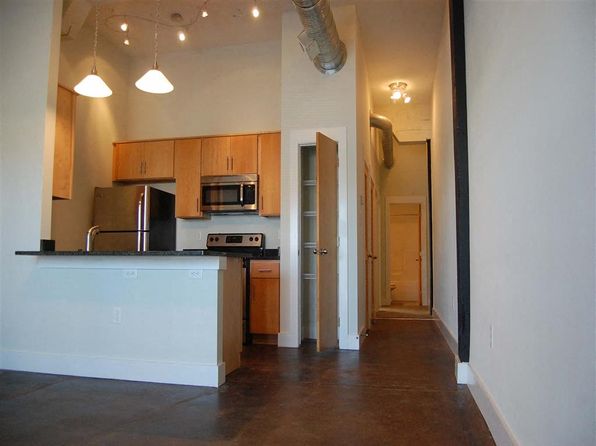 75 Commerce St APT 1F