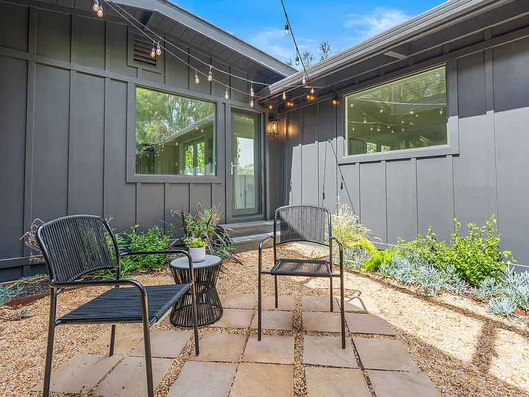 50 Deer Park Ave — Photo 40