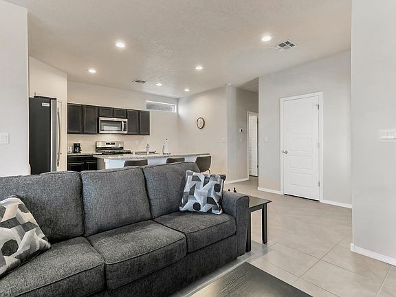 4th image of 1832 Villa Contesa Loop NW
