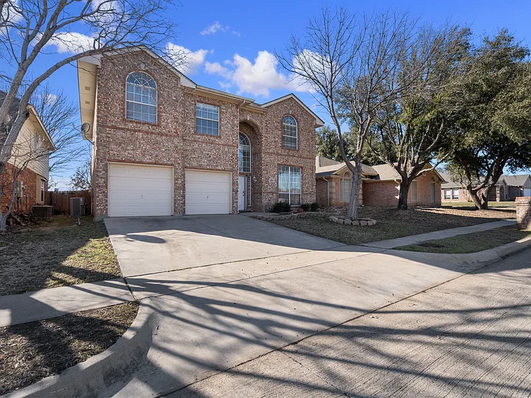 8513 Stetson Dr — Photo 32