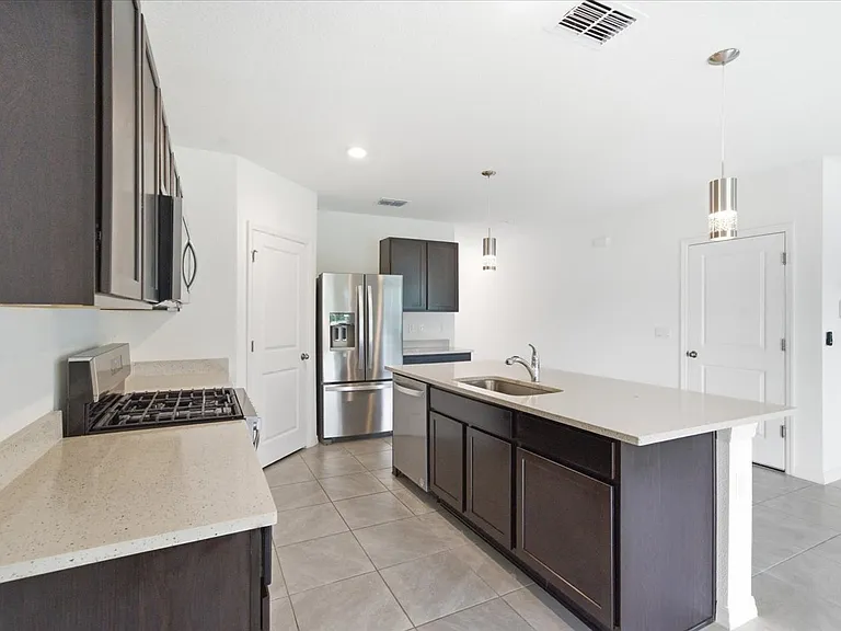 2868 Gardiner Ln — Photo 10