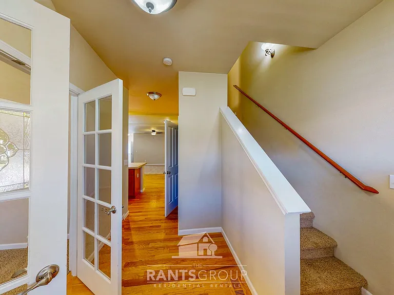 7629 Kodiak Ave NE — Photo 3