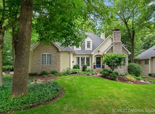 771 Black Walnut Ct, Sugar Grove, IL 60554