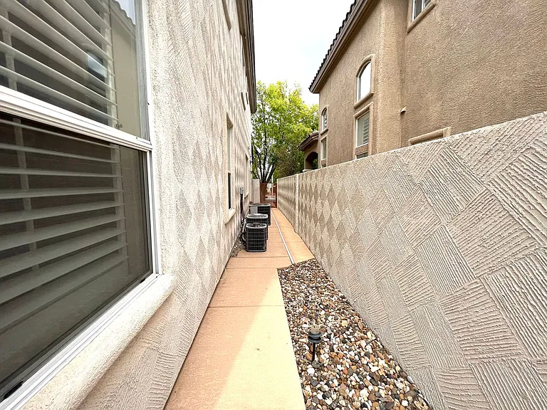 2237 Timber Rose Dr — Photo 53