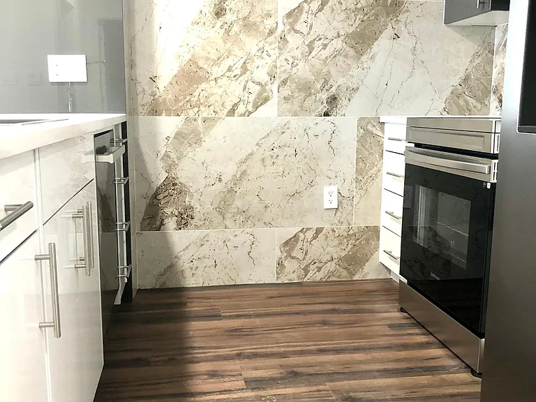 4904 Spruce St #308 — Photo 6