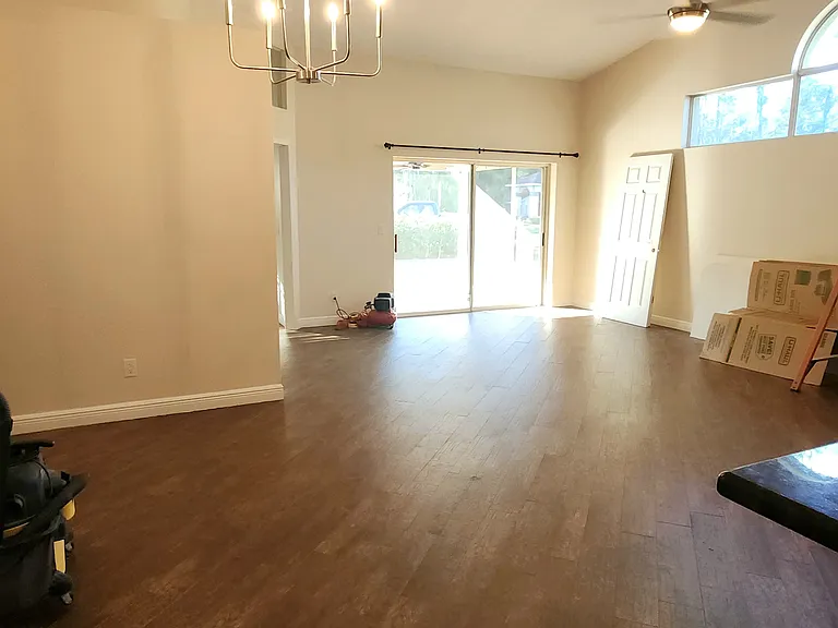 1186 Mistwood Dr — Photo 5