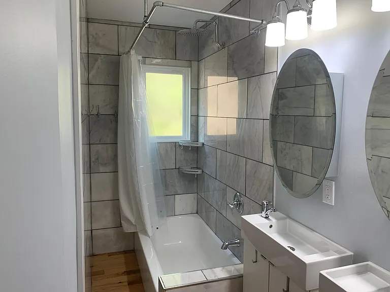 1203 Washington St NE #2 — Photo 12