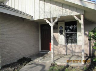 825 Crestview Dr, Corpus Christi, TX 78412