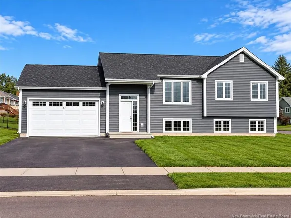 27 Cumberland St, Moncton, NB E1G 0Z9