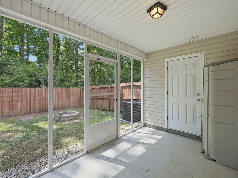 1404 Old Folkstone Rd #7 — Photo 26