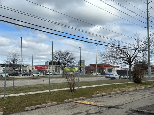 7255 Dooley Dr #56, Mississauga, ON L4T 2S7