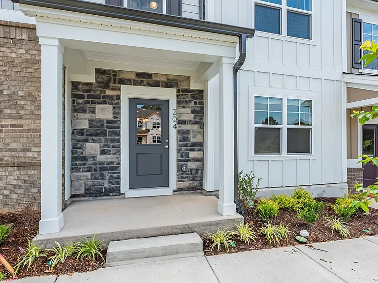 204 Parker Station Ave — Photo 2