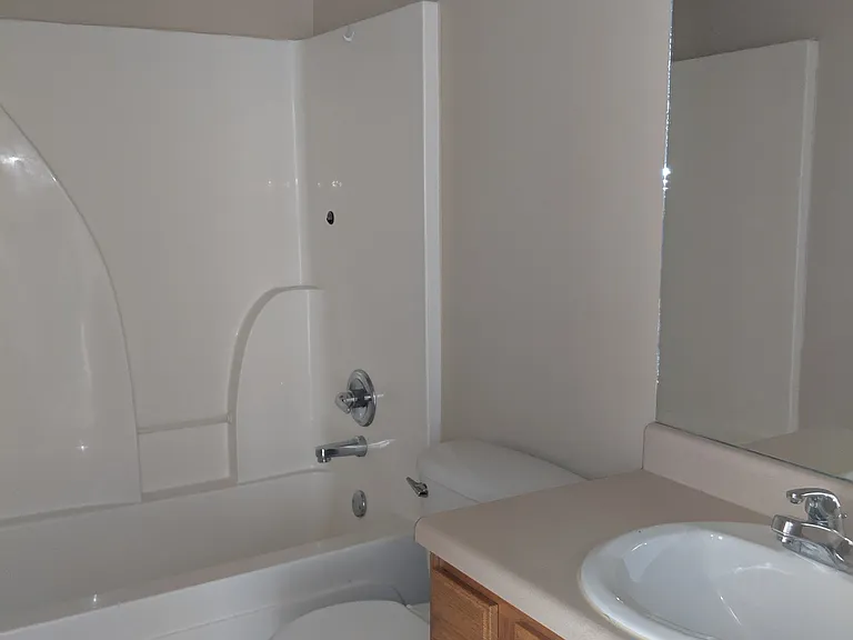 605 Cedar Brook Ct — Photo 7