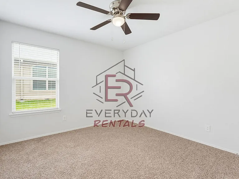 2028 Mallard Ct — Photo 12