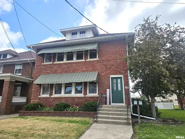 151 N Seminary St, Galesburg, IL 61401