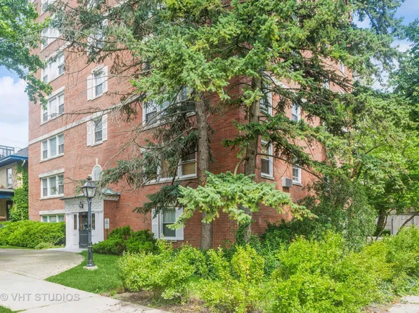 1101 Grove St APT 4A, Evanston, IL 60201