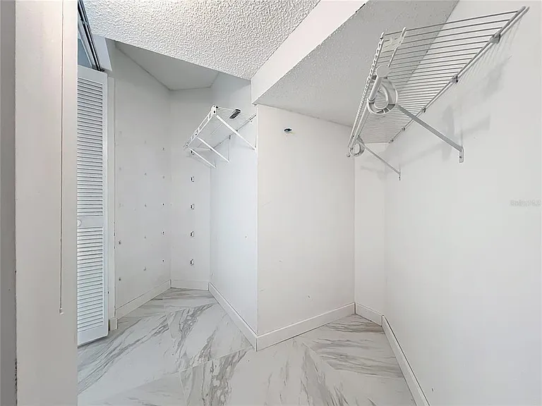 622 Anhinga Rd — Photo 22