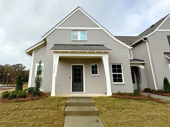 1752 Woodland Pines Ln #274, Auburn, AL 36830
