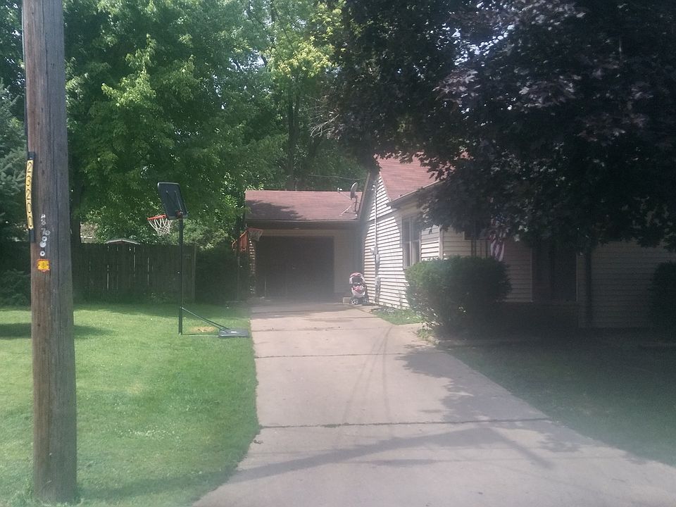 1st image of 2037 Laharpe St