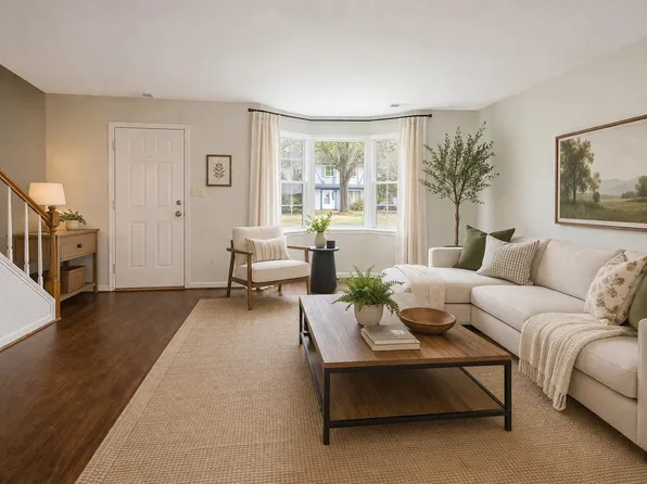 4620 Briarwood Dr, Charlottesville, VA 22911