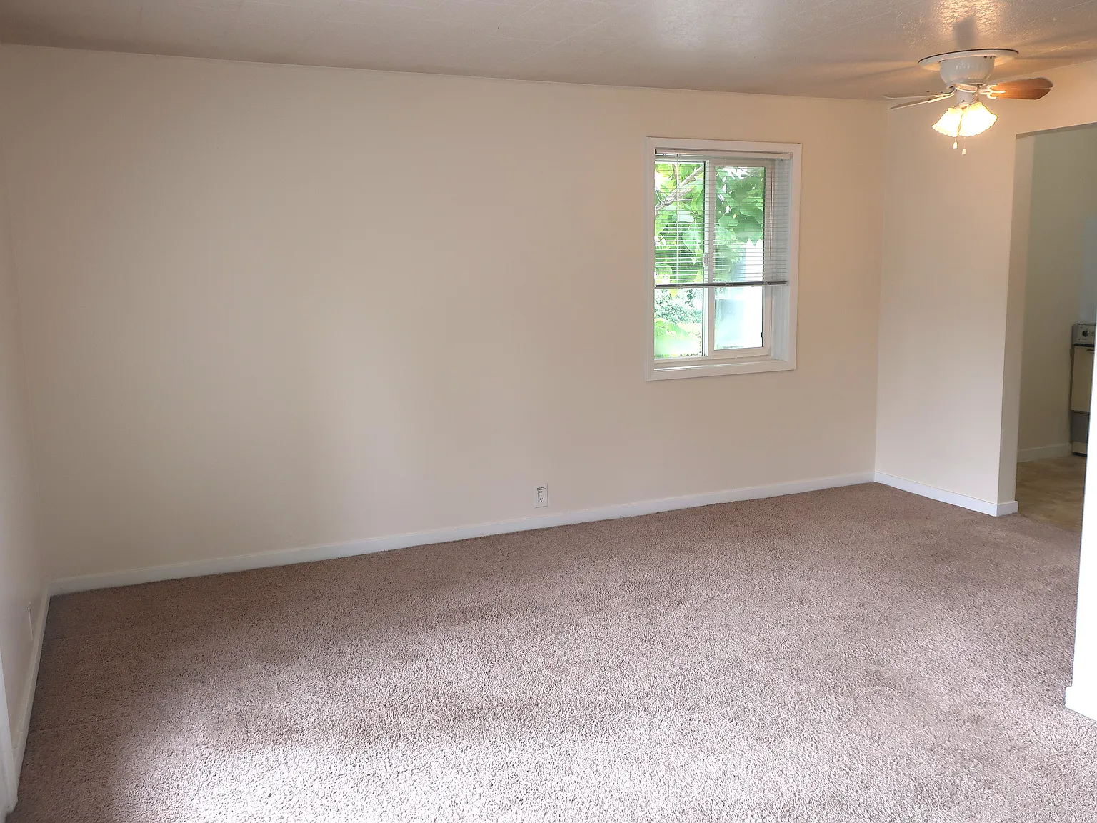 1 bed, 500 sqft, $1,300 — Photo 4