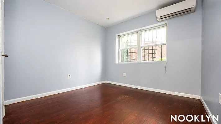 Rented by Nooklyn NYC LLC | media 11
