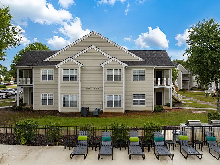 Maple Village Apartments — Photo 26