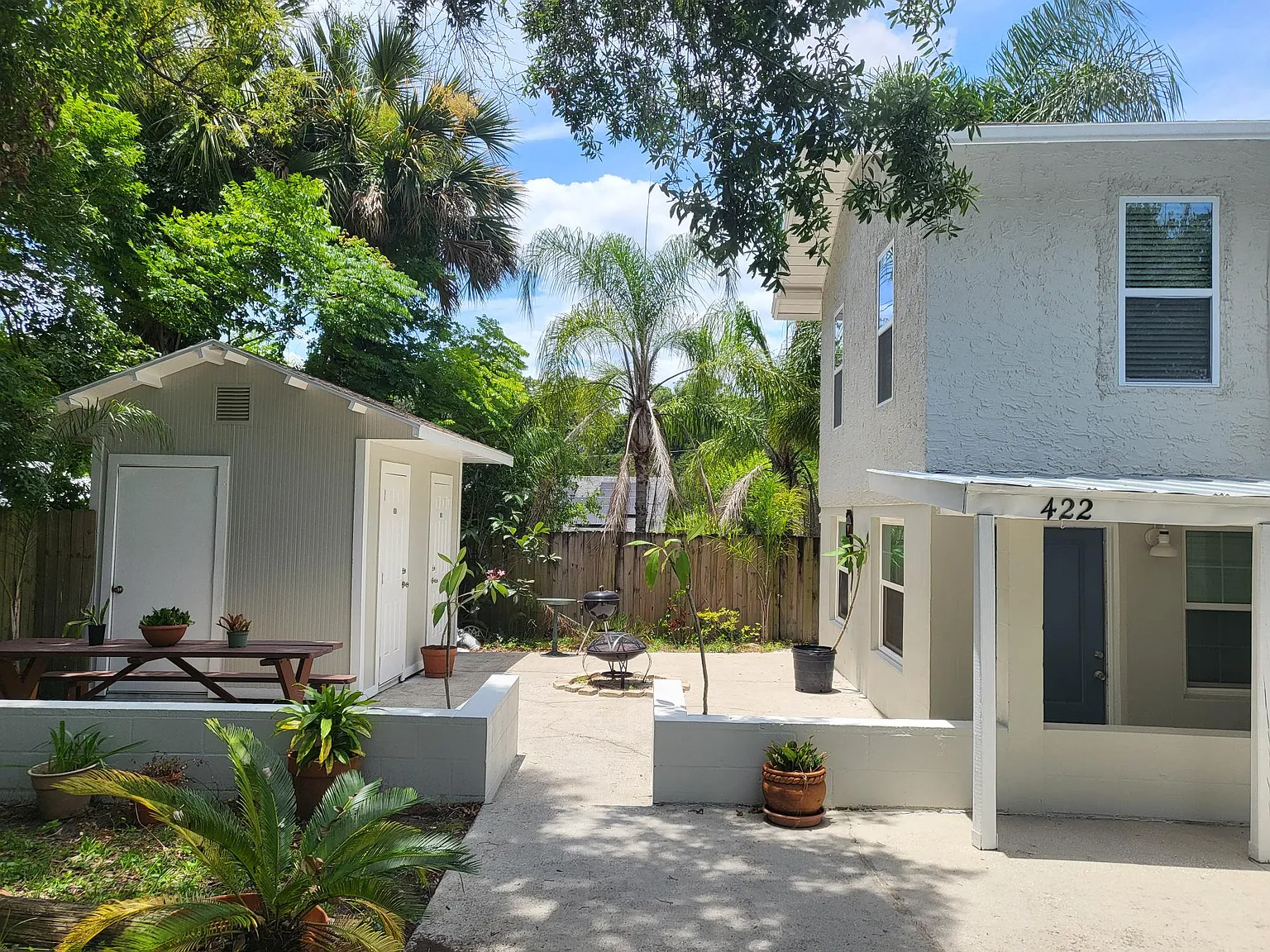 2 bed, 500 sqft, $1,300 — Photo 1