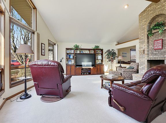 5th image of 11556 Brookwood Dr