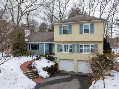 90 Elmwood Rd, Wellesley, MA, 02481